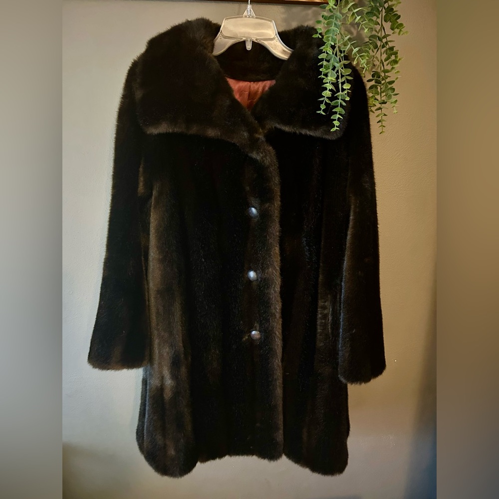 Vintage Brown MINK faux fur coat Sz 16 XL Mid Length 70’s 80’s Elegant Party